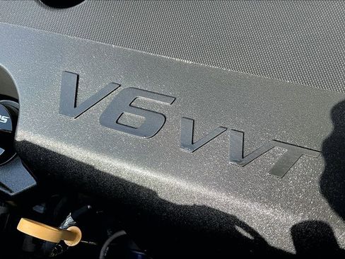 Used 2018 Chevrolet Traverse Premier w/ Driver Confidence II Package image 42