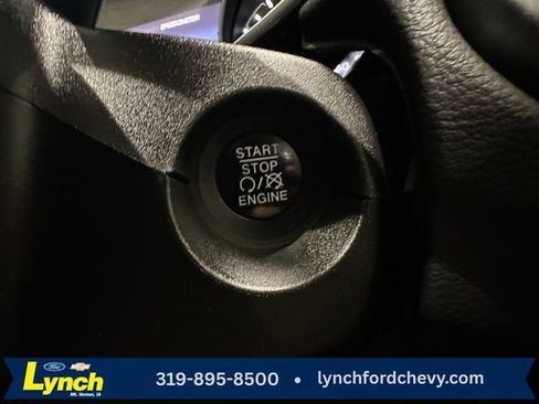 Used 2018 Jeep Compass Latitude w/ Popular Equipment Group AWD/4WD image 12