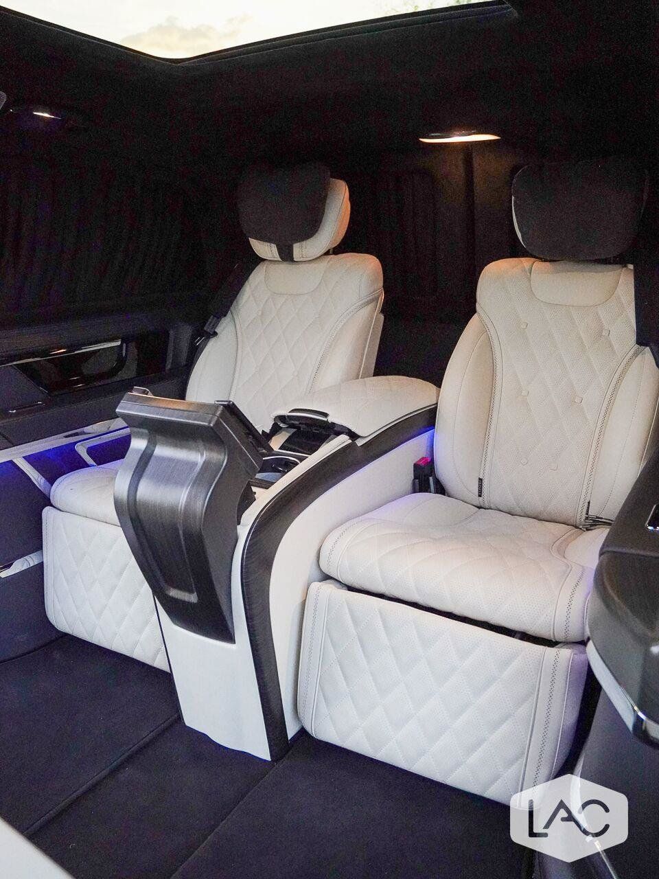 Used 2023 Mercedes-Benz Metris Passenger image 39