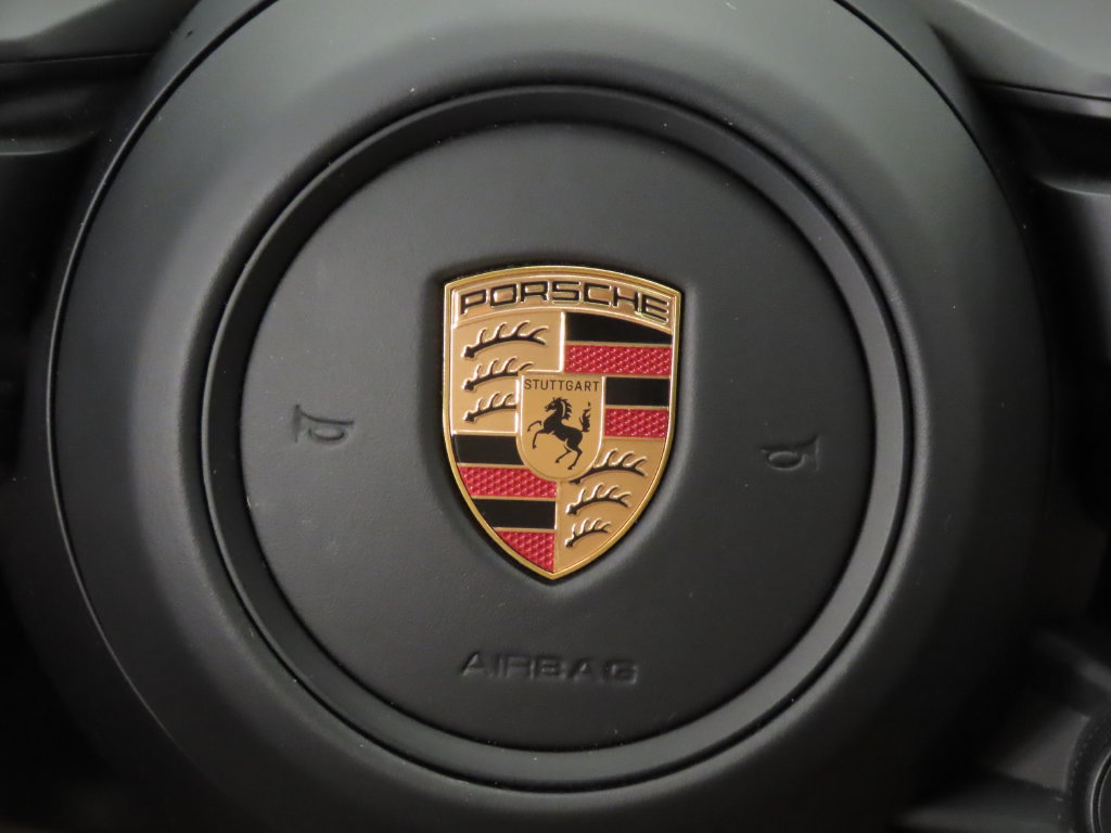 Used 2025 Porsche Cayenne S AWD/4WD image 22