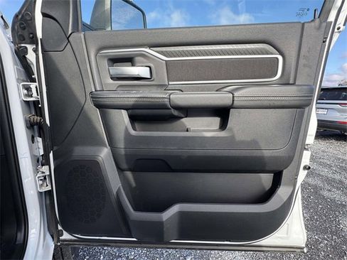 New 2025 RAM 2500 Big Horn image 12