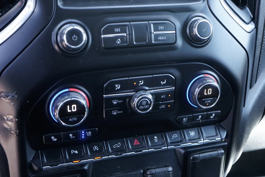 Used 2019 Chevrolet Silverado 1500 High Country AWD/4WD image 34