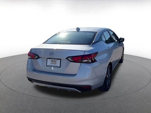 Used 2025 Nissan Versa SV image 15