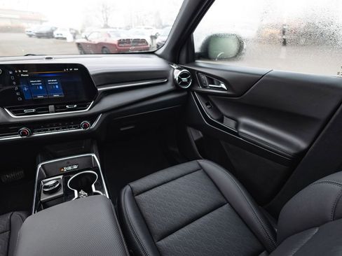 New 2026 Chevrolet Equinox LT w/ Convenience Package II image 26