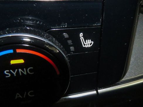 Certified 2021 Nissan Rogue SV w/ Premium Package image 21