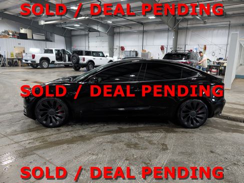 Used 2023 Tesla Model 3 Performance image 5