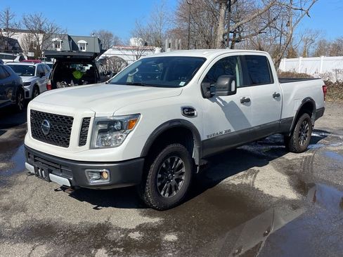 Used 2017 Nissan Titan PRO-4X image 2