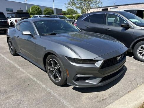 Used 2025 Ford Mustang Premium RWD image 3