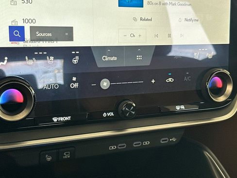 Used 2024 Lexus RZ 300e Premium w/ Technology Package image 17