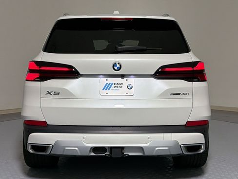 Used 2026 BMW X5 sDrive40i w/ Premium Package RWD image 4