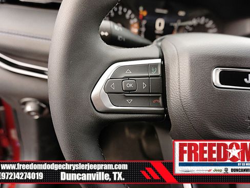 New 2026 Jeep Compass Latitude image 24