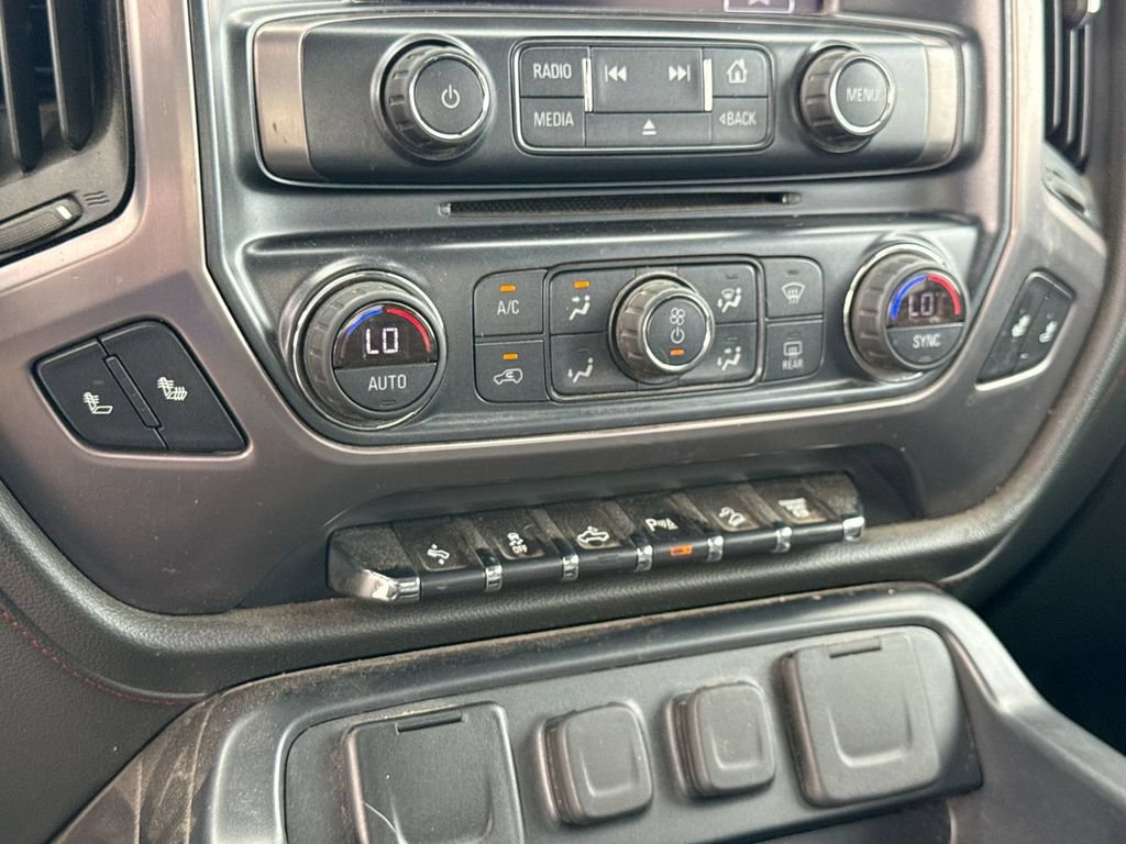Used 2018 GMC Sierra 2500 SLT w/ Duramax Plus Package AWD/4WD image 21