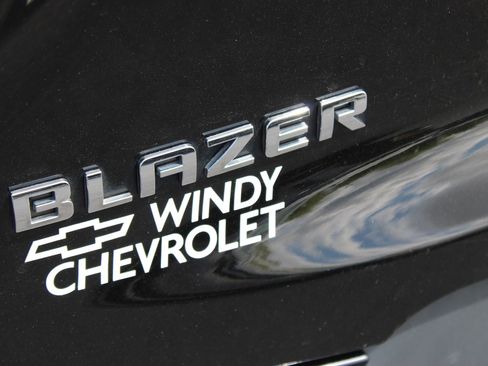 Used 2020 Chevrolet Blazer LT FWD image 28