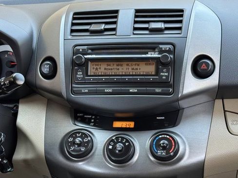 Used 2012 Toyota RAV4 4WD w/ Value Pkg image 16