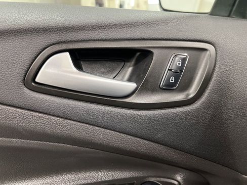 Used 2016 Ford Escape SE image 11