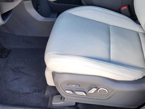 New 2026 Hyundai Santa Fe Calligraphy image 9