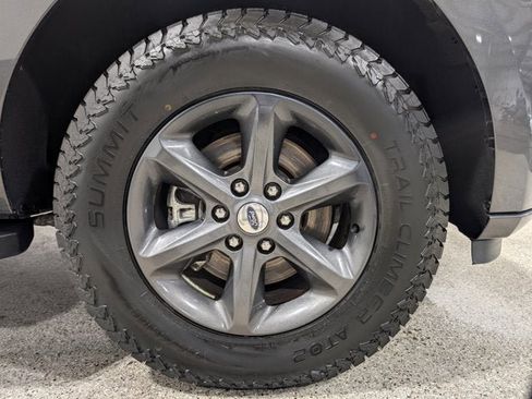 Used 2020 Ford Expedition XLT w/ FX4 Off-Road Package image 14