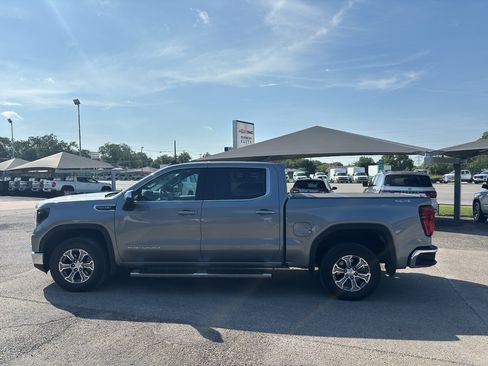 Used 2024 GMC Sierra 1500 SLE w/ Preferred Package AWD/4WD image 9