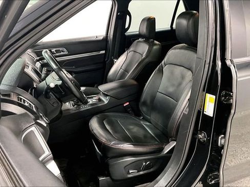 Used 2018 Ford Explorer Sport w/ Equipment Group 401A AWD/4WD image 22