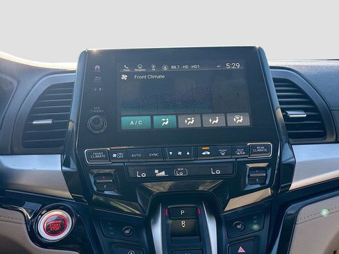 Used 2023 Honda Odyssey Touring image 16