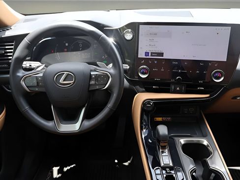 Used 2025 Lexus NX 350h AWD w/ Accessory Package (2T) image 14