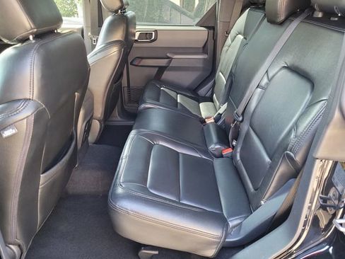 Used 2022 Ford Bronco 4-Door image 9