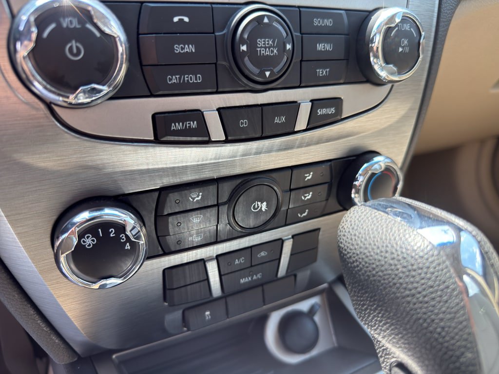 Used 2010 Ford Fusion SE FWD image 37