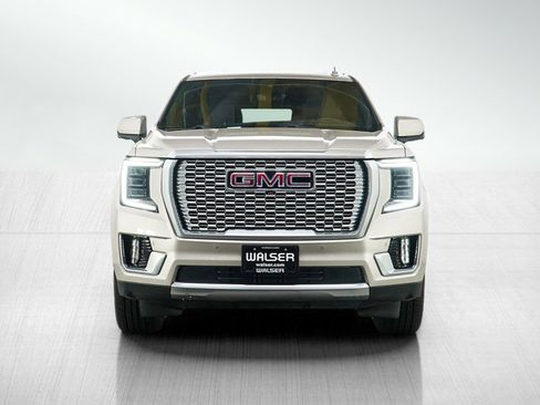 Used 2023 GMC Yukon Denali w/ Advanced Technology Package AWD/4WD image 8