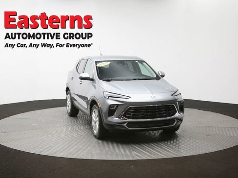 Used 2025 Buick Encore GX Preferred AWD/4WD image 49