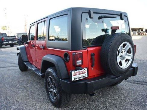 Used 2018 Jeep Wrangler Unlimited Sport w/ Connectivity Group AWD/4WD image 5