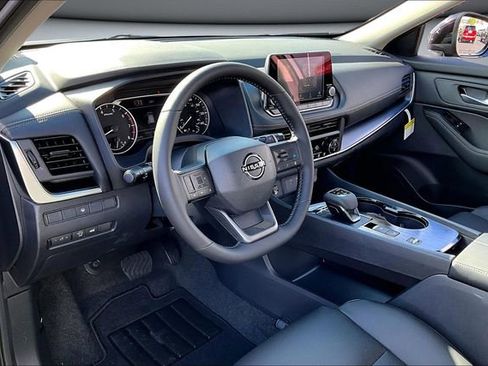 New 2026 Nissan Rogue SV image 7