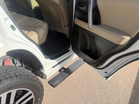 Used 2018 Toyota 4Runner Limited AWD/4WD image 17