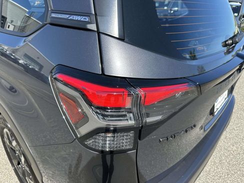Certified 2025 Subaru Forester AWD/4WD image 8