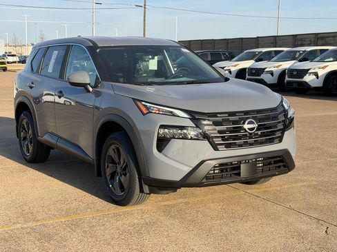 New 2026 Nissan Rogue SV image 4