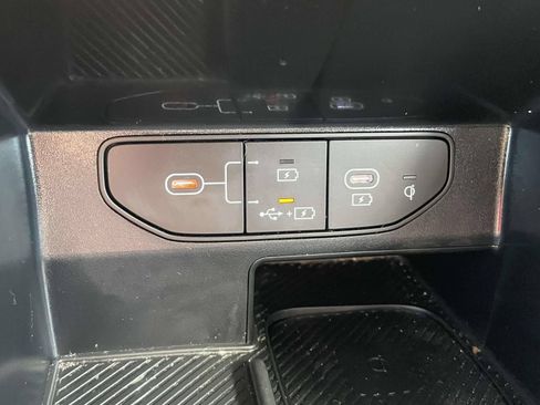 Used 2025 Kia Sorento EX FWD image 19