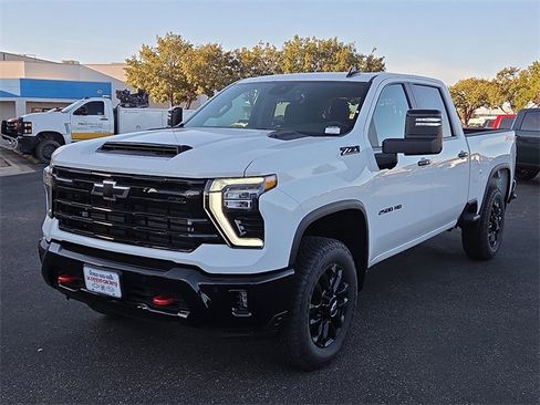 New 2026 Chevrolet Silverado 2500 LT w/ Trail Boss Package image 1