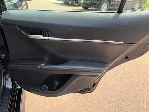 Used 2023 Toyota Camry XSE FWD image 15