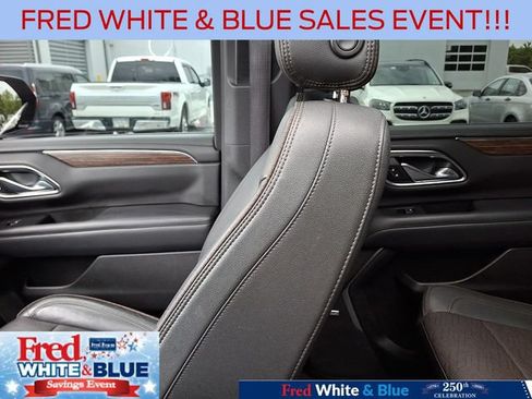 Used 2021 Chevrolet Suburban High Country AWD/4WD image 17