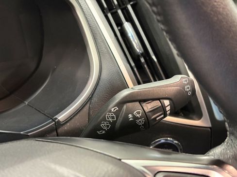 Used 2020 Ford Edge SEL w/ Cold Weather Package image 16