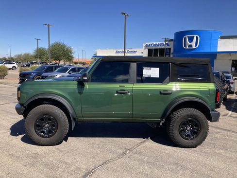Used 2022 Ford Bronco Wildtrak image 9