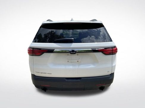 Used 2023 Chevrolet Traverse LT w/ LT Premium Package AWD/4WD image 6