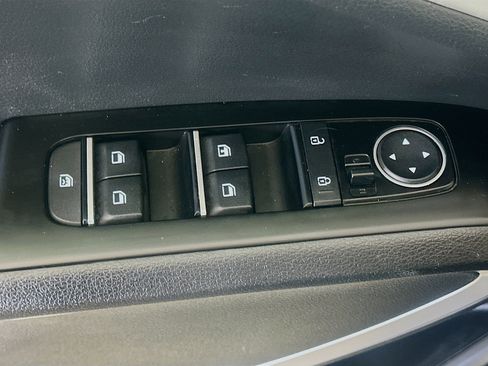 Used 2025 Kia Soul LX w/ LX Technology Package image 15