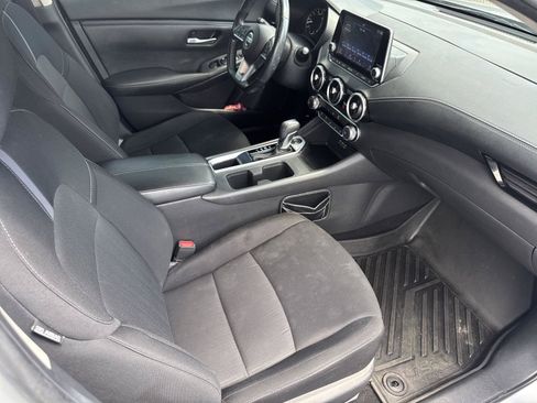 Used 2022 Nissan Sentra SV FWD image 15