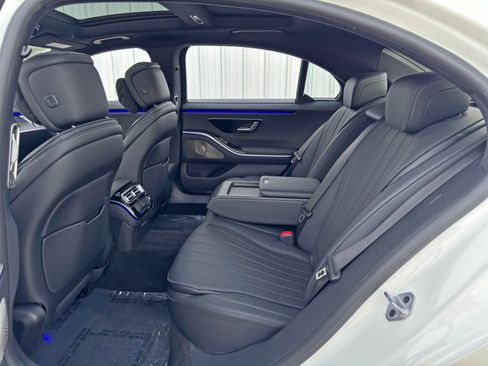 Used 2023 Mercedes-Benz S 500 4MATIC w/ AMG Line image 46