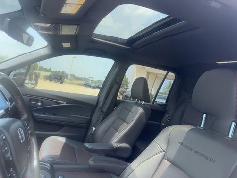 Used 2023 Honda Ridgeline Black Edition image 23
