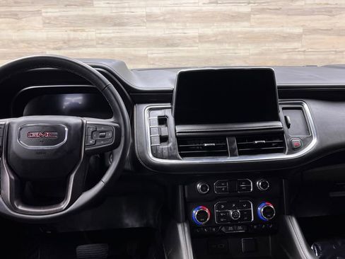 Used 2024 GMC Yukon XL AT4 w/ AT4 Premium Plus Package AWD/4WD image 2