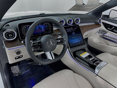 New 2026 Mercedes-Benz CLE 300 4MATIC Cabriolet image 9