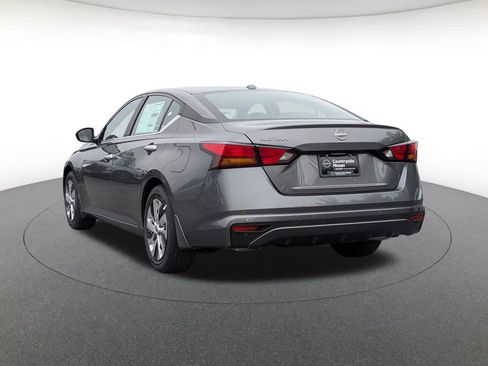 New 2025 Nissan Altima 2.5 S FWD image 8