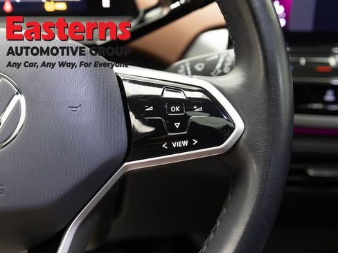 Used 2021 Volkswagen ID.4 Pro S w/ ID.4 Protection Package RWD image 16