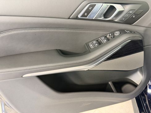 New 2026 BMW X5 xDrive40i w/ M Sport Package AWD/4WD image 13